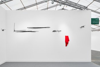 25 Graysc Frieze Gianni Manhatten Web 1725