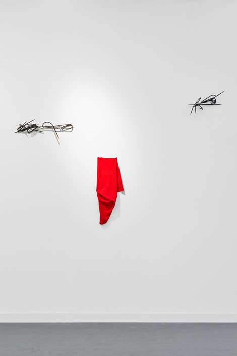 25 Graysc Frieze Gianni Manhatten Web 1729